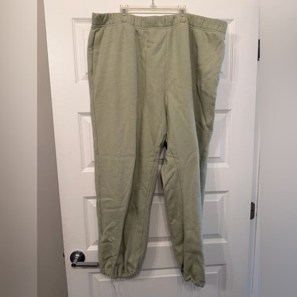M. Fraise Go To Cinchable Sweatpants in Sage Green - Mia Maples - Picture 7 of 15